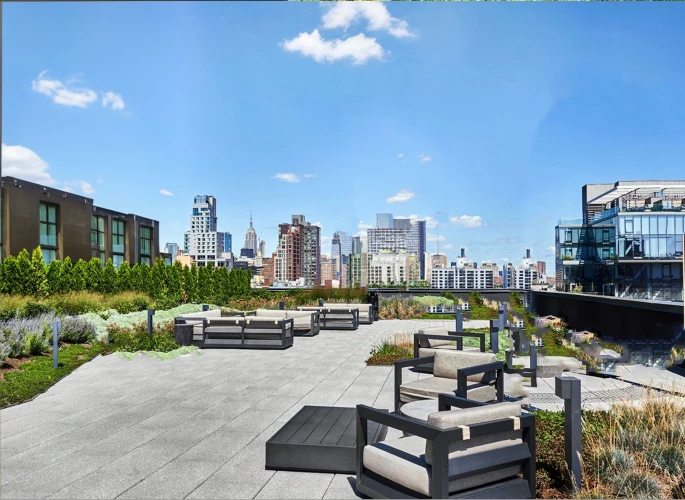 Large One Bed - Private Balcony - Manhattan